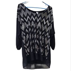 NWOT **HP**Womens' Plus Black Sequin Top Sz. 1X